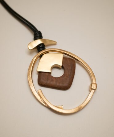 Minimalist Statement Collar 4