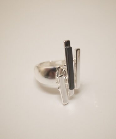 Geometric Rhythm Ring
