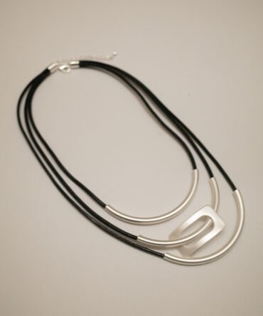 Minimalist Statement Collar 11