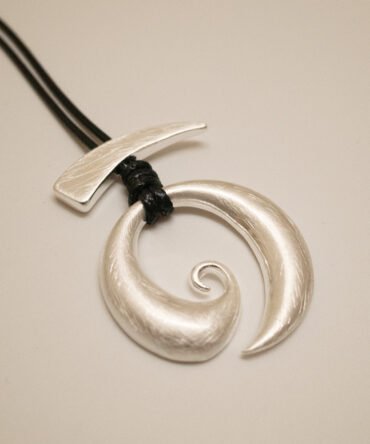 Minimalist Statement Collar 19