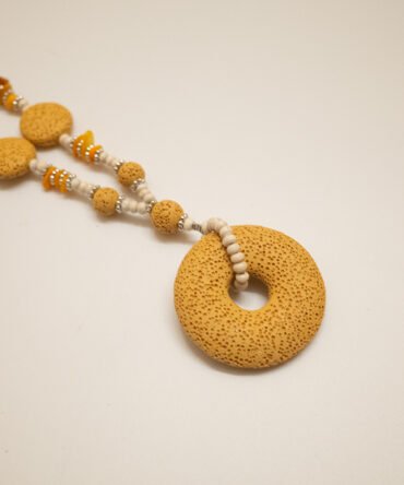 Minimalist Statement Collar 44