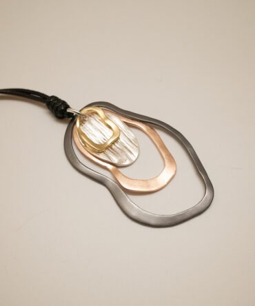 Minimalist Statement Collar 48