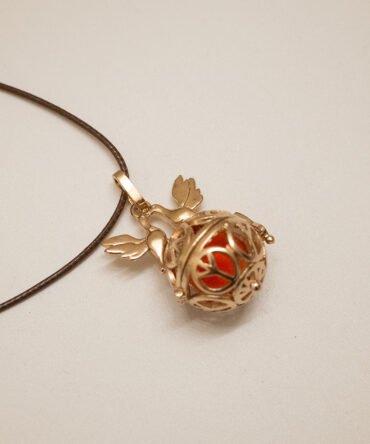 Minimalist Statement Collar 25