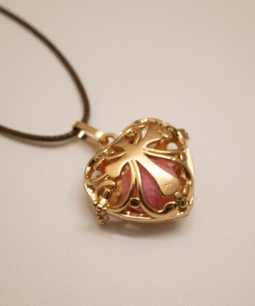 Minimalist Statement Collar 27