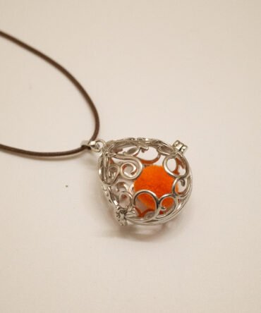 Minimalist Statement Collar 28